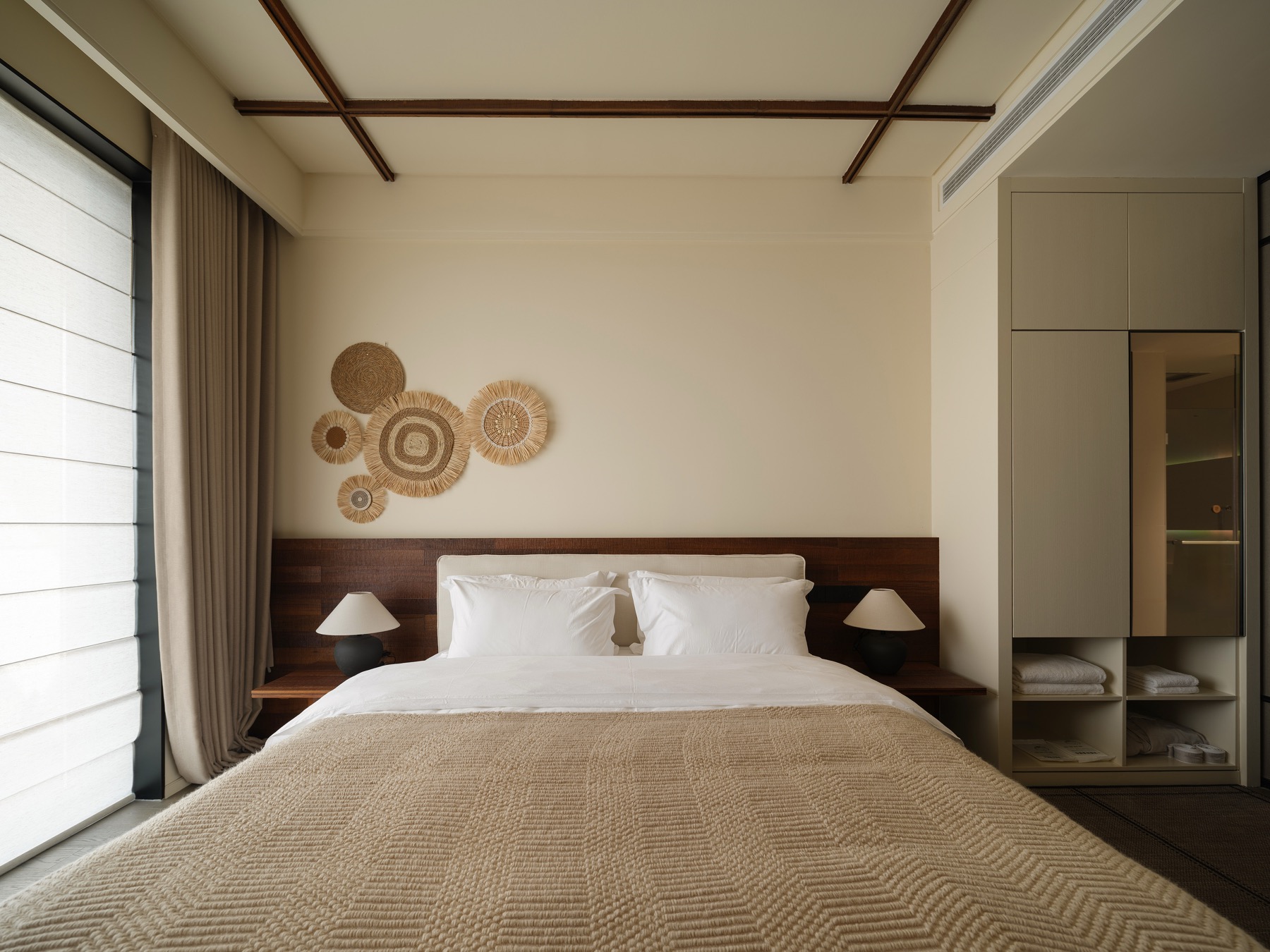 Grand flat suite bedroom
