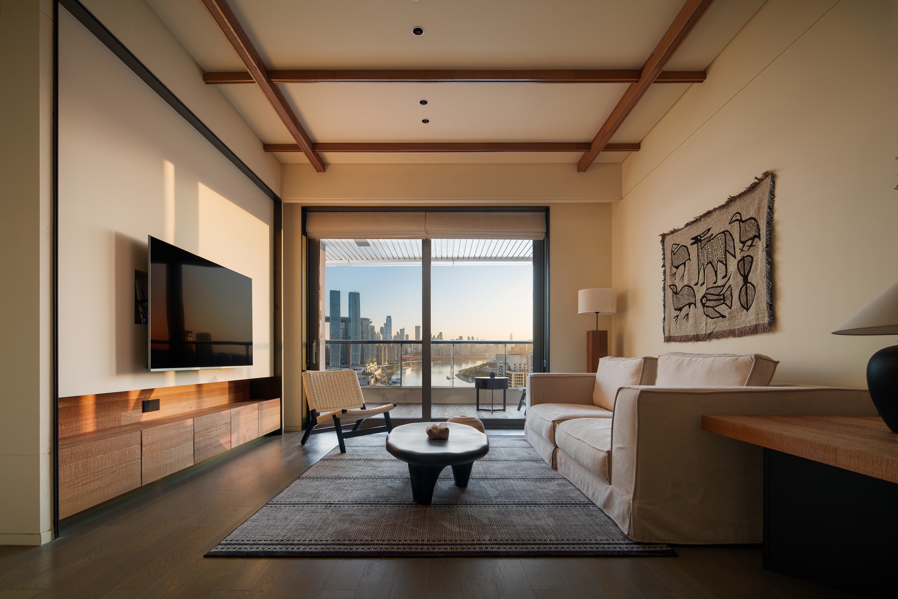 270° panorama grand flat with floor-to-ceiling windows